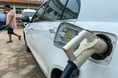 購(gòu)置免稅、充電優(yōu)惠、停車免費(fèi)——新能源汽車消費(fèi)迎來(lái)多重利好